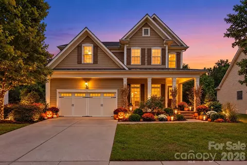 878 Treasure Ct, Fort Mill, SC 29708