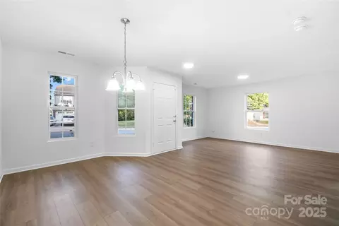 Living - 850 Sinclair Dr, Monroe, NC 28112 photo 3 of 10
