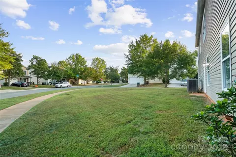 Exterior - 850 Sinclair Dr, Monroe, NC 28112 photo 2 of 2