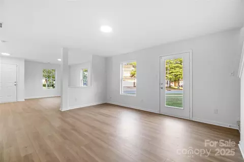 Living - 850 Sinclair Dr, Monroe, NC 28112 photo 6 of 10