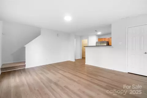 Living - 850 Sinclair Dr, Monroe, NC 28112 photo 8 of 10
