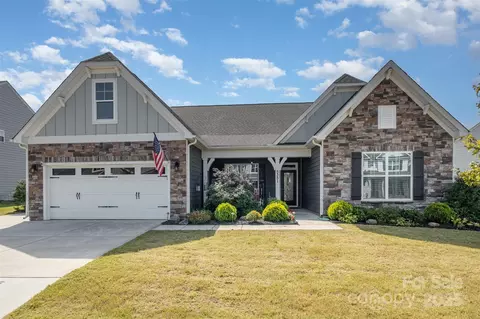 5351 Pembrey Dr, Denver, NC 28037