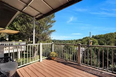 Exterior - 77 Chestnut 303 St #303, Tryon, NC 28782 photo 1 of 6