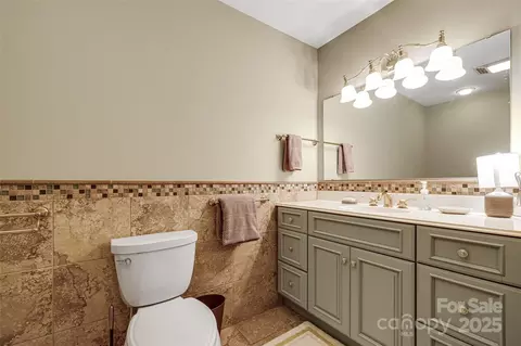 Bath - 77 Chestnut 303 St #303, Tryon, NC 28782 photo 3 of 5