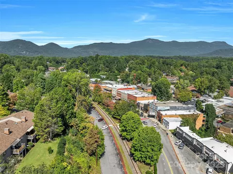 View/Area - 77 Chestnut 303 St #303, Tryon, NC 28782 photo 3 of 6