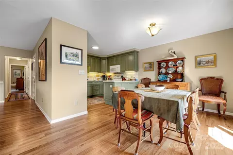 Dining - 77 Chestnut 303 St #303, Tryon, NC 28782 photo 1 of 2