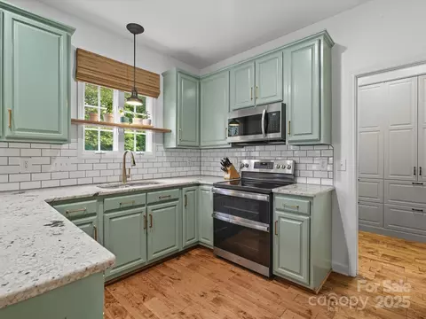 11125 Windgate Ct, Tega Cay, SC 29708 photo 7