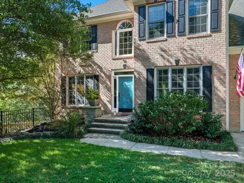 11125 Windgate Ct, Tega Cay, SC 29708 photo 2