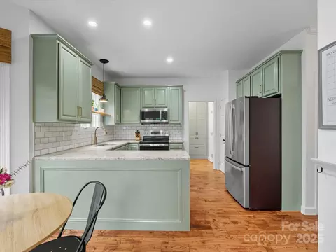 11125 Windgate Ct, Tega Cay, SC 29708 photo 9