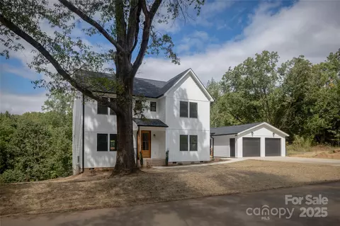 5891 Vinewood Rd, Davidson, NC 28036