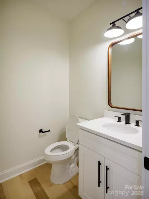 Bath - 5891 Vinewood Rd, Davidson, NC 28036 photo 3 of 3