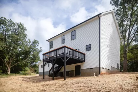 Exterior - 5891 Vinewood Rd, Davidson, NC 28036 photo 3 of 3