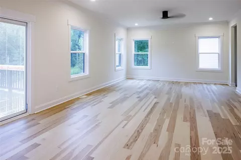 Living - 5891 Vinewood Rd, Davidson, NC 28036 photo 2 of 4