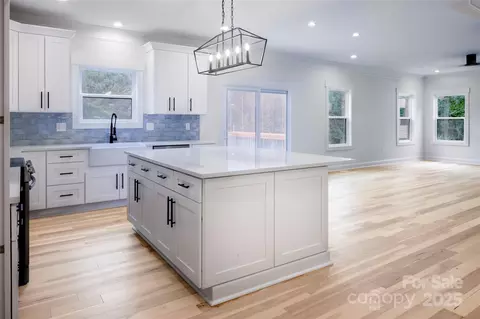 Living - 5891 Vinewood Rd, Davidson, NC 28036 photo 1 of 4