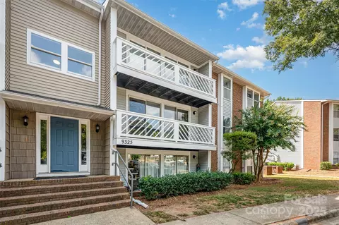 9325 Old Concord Rd, Charlotte, NC 28213