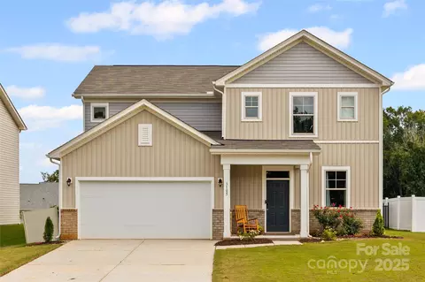 3105 Bluff Hill Ln, Charlotte, NC 28215