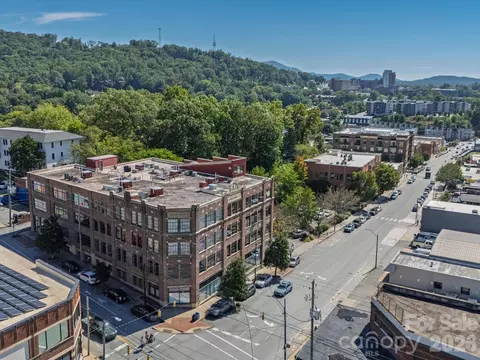 100 Coxe 306 Ave #306, Asheville, NC 28801
