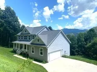 140 Mayflower Ct, Waynesville, NC 28785