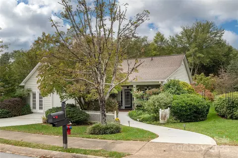 311 Cambridge Dr, Brevard, NC 28712