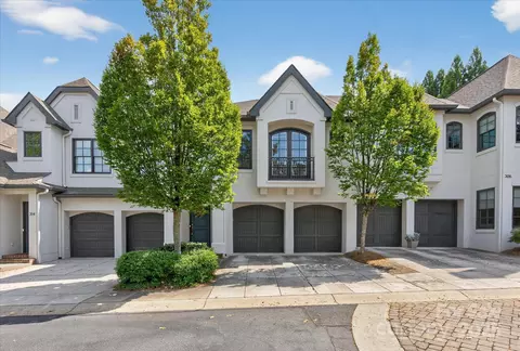 310 Wendover Heights Cir, Charlotte, NC 28211