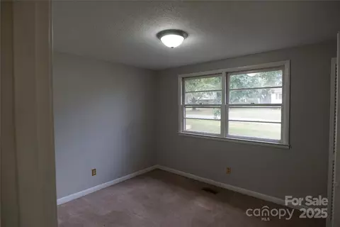 Bedroom - 1605 3rd Ne St NE, Conover, NC 28613 photo 3 of 3