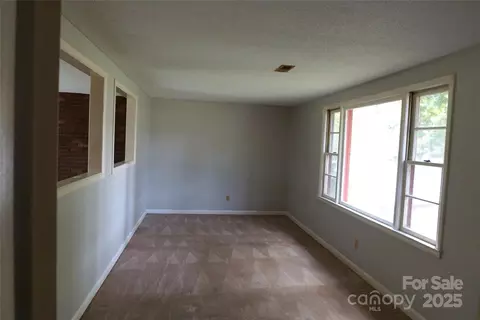 Living - 1605 3rd Ne St NE, Conover, NC 28613 photo 1 of 6