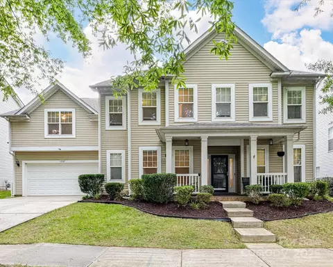 13127 Centennial Commons Pkwy, Huntersville, NC 28078
