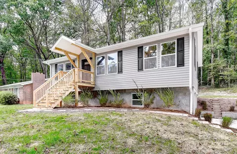 32 Liberty Cir, Candler, NC 28715