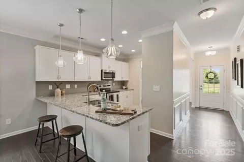 Entry Way - 515 Stickley Pl, Lancaster, SC 29720 photo 2 of 4