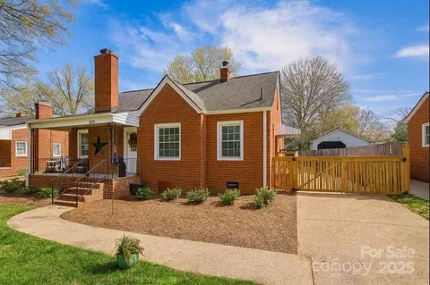 3735 Mcmillan St, Charlotte, NC 28205