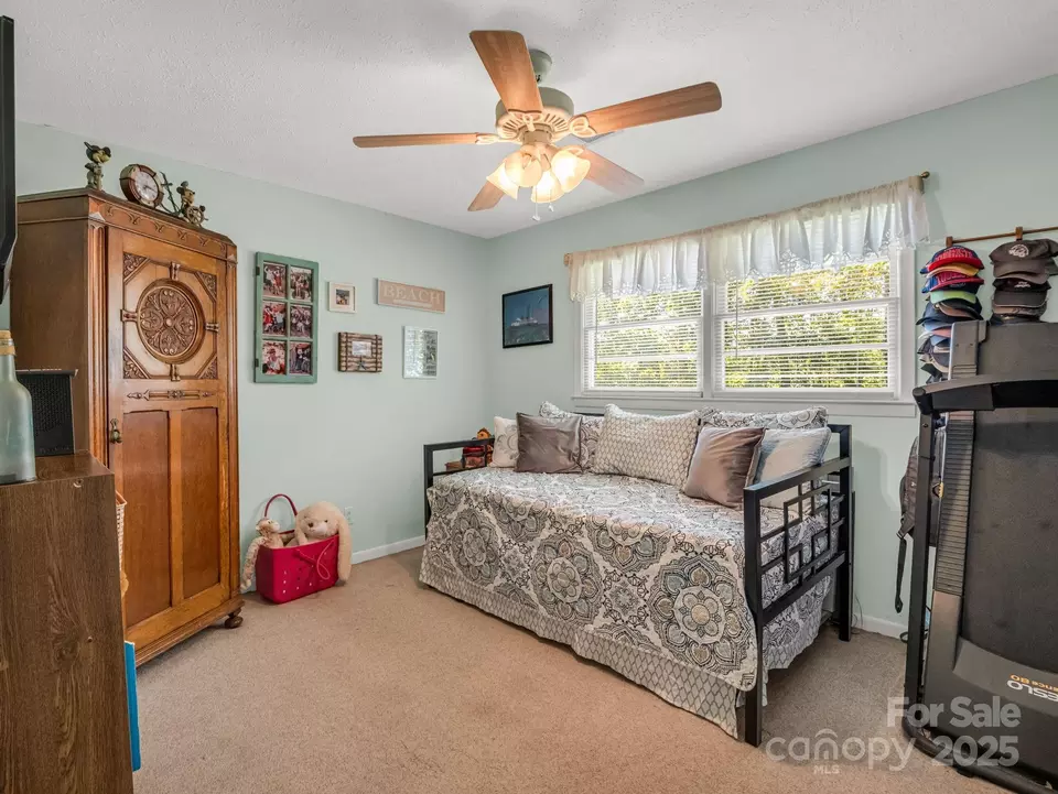 Bedroom - 95 Pensacola Ave, Arden, NC 28704 photo 7 of 8