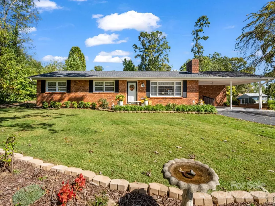 Exterior - 95 Pensacola Ave, Arden, NC 28704 photo 2 of 16