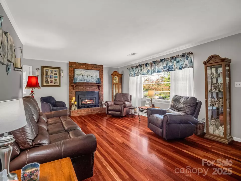 Living - 95 Pensacola Ave, Arden, NC 28704 photo 4 of 4