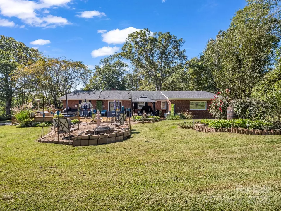 Exterior - 95 Pensacola Ave, Arden, NC 28704 photo 11 of 16