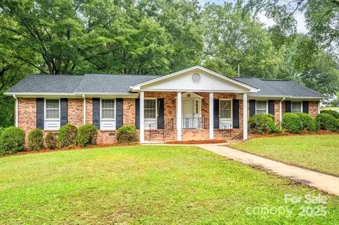 618 Townsend Ave, Gastonia, NC 28052
