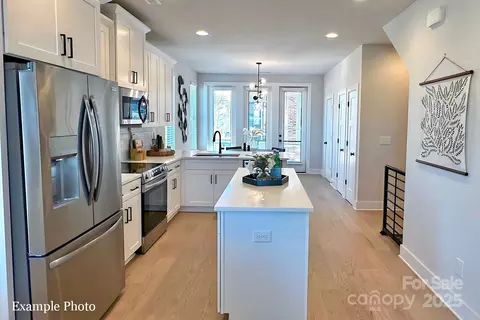 1037 Northend 32 Dr #32, Charlotte, NC 28206