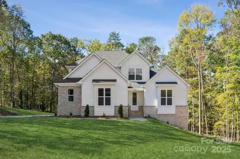 2416 Forrestbrook Dr, Kannapolis, NC 28083