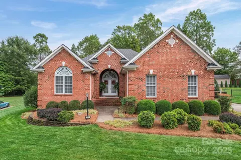 5313 Old Town Ln, Gastonia, NC 28056