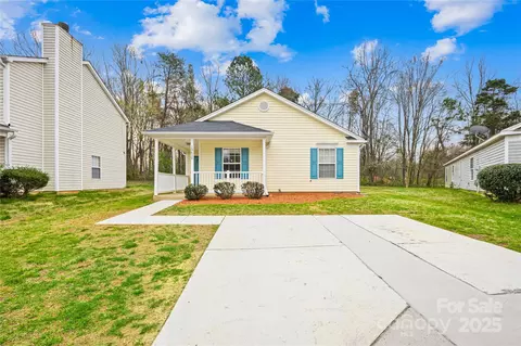10610 Coulport Ln, Charlotte, NC 28215