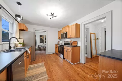Kitchen - 814 2nd Sw Ave SW, Conover, NC 28613 photo 5 of 5