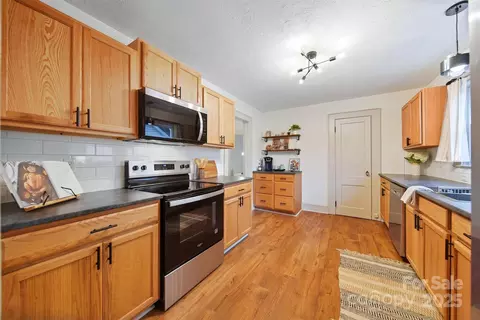 Kitchen - 814 2nd Sw Ave SW, Conover, NC 28613 photo 1 of 5
