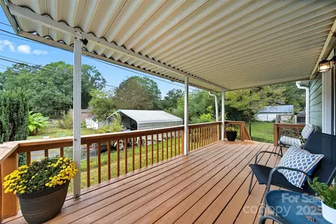 Exterior - 814 2nd Sw Ave SW, Conover, NC 28613 photo 4 of 4