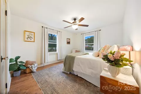 Bedroom - 814 2nd Sw Ave SW, Conover, NC 28613 photo 1 of 3