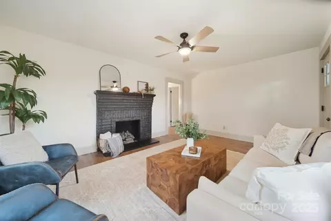 Living - 814 2nd Sw Ave SW, Conover, NC 28613 photo 3 of 4