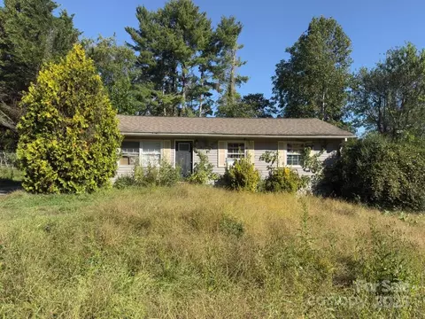 9 Somerset Rd, Arden, NC 28704