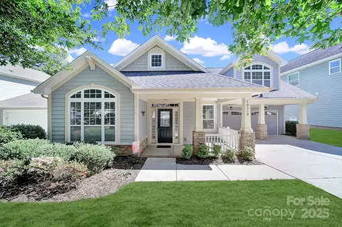 10328 Blackstone Dr, Huntersville, NC 28078