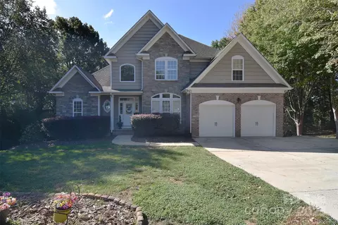 324 Thompson Ct, Indian Trail, NC 28079