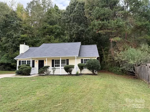 3403 Fernstone Cir, Charlotte, NC 28227