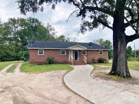 125 Mcclure St, Chester, SC 29706