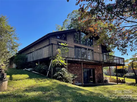 512 Twins Cove Rd, Taylorsville, NC 28681